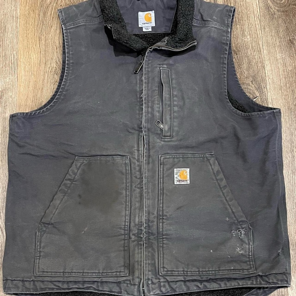 Men’s Carhartt Vest